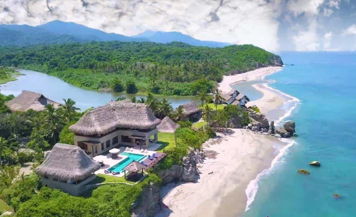 Casa Tayrona frente al Caribe en la zona de Los Naranjos